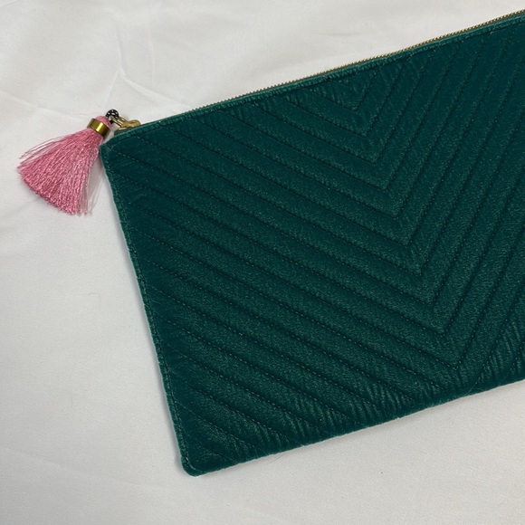 NEW J. Crew Velvet Zip Pouch, Accessory Bag, Clutch Handbag, with Tassel Zipper - Picture 2 of 4